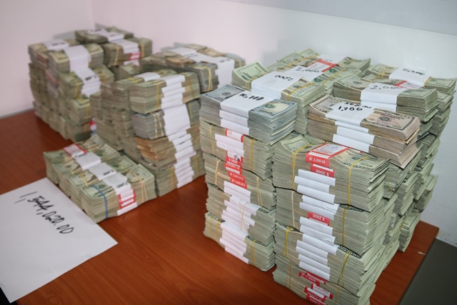 dolares_efectivo