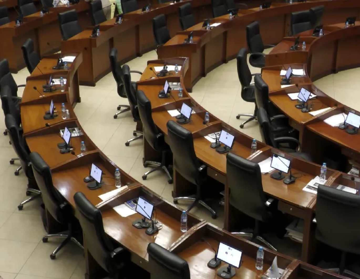 Asamblea Nacional, sillas vacía