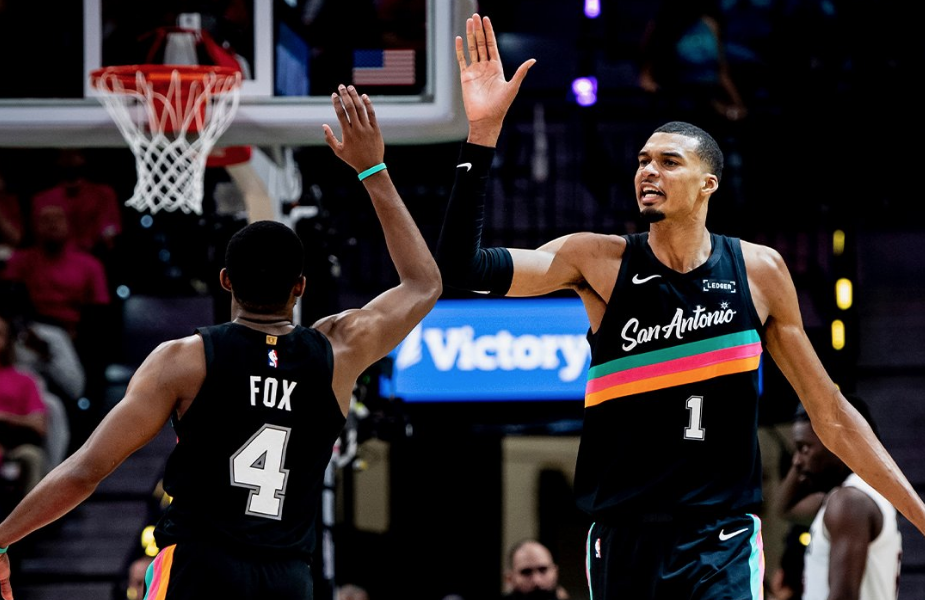 Victor Wembanyama logra un debut histórico en los playoffs