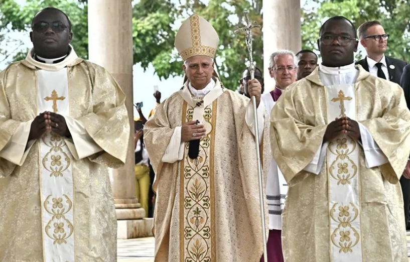 Papa León XIV llega Guinera Ecuatorial en medio de gira africana