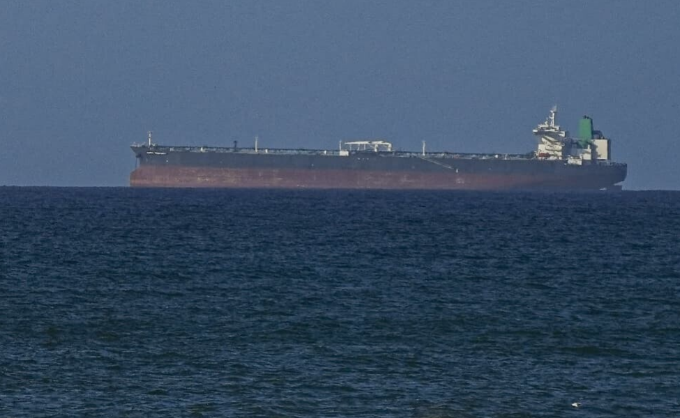 Irán hizo disparos de aviso a buques de EE.UU. en Ormuz